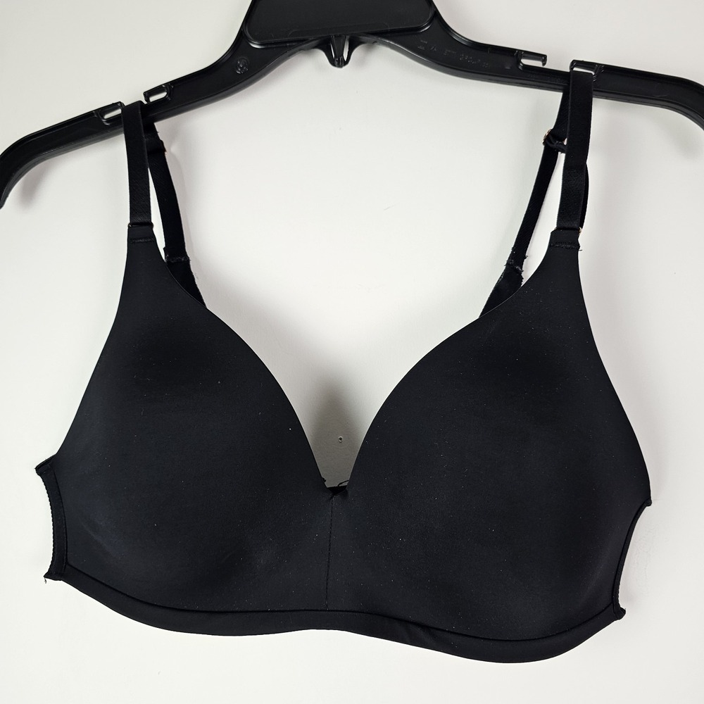 Soma Vanishing 360 Wireless Bra Black 34B Light Padding Minimalist Satin
